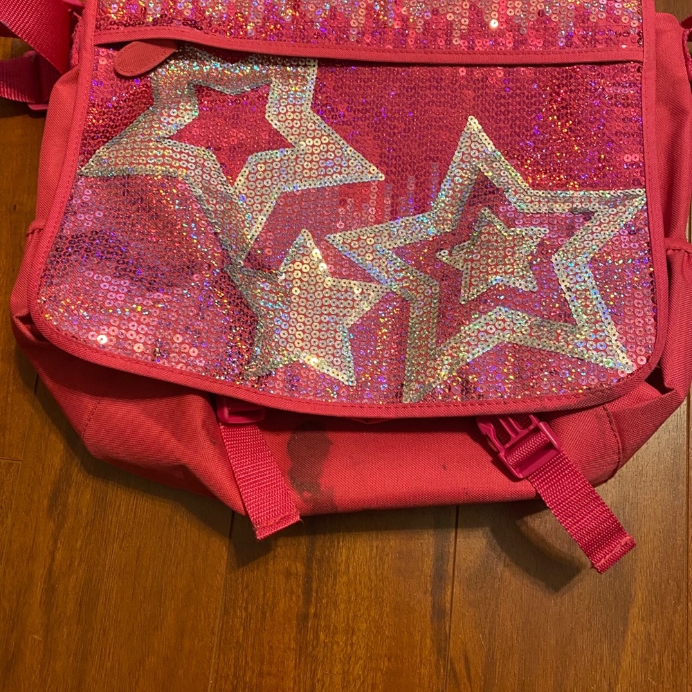Pink sandals and Justice messenger bag - Picture 6 of 8